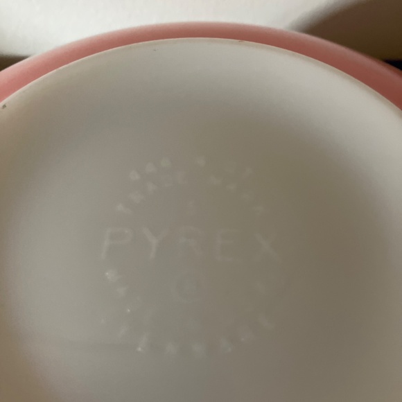 Gooseberry Pyrex VTG Pink #444 Mixing Bowl - Picture 10 of 10